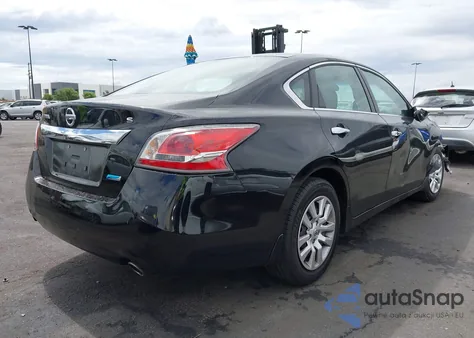 2014 Nissan Altima 2.5 S z USA, uszkodzony, nr VIN 1N4AL3AP9EN213845